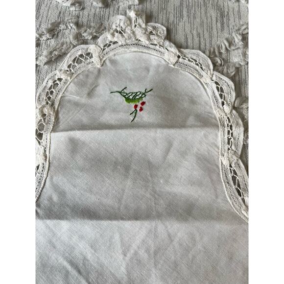 Bread Basket Liner Bun Warmers White Perma-Press Cloth with Floral Embroidery - Picture 4 of 9